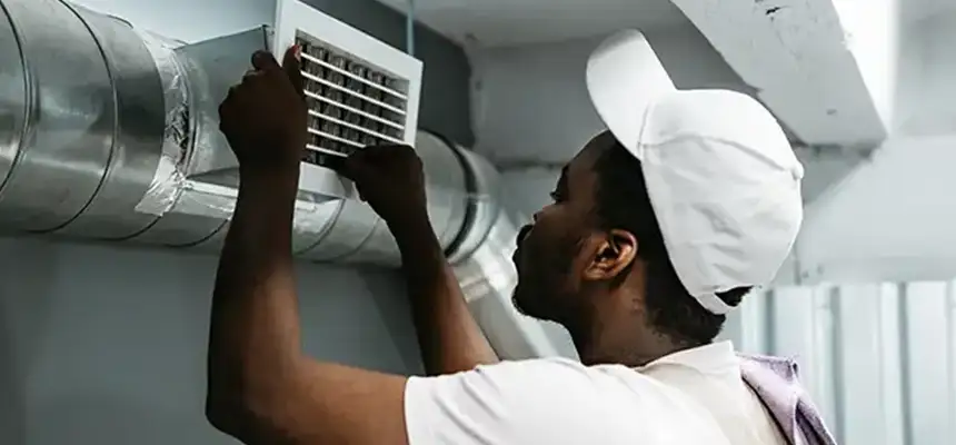 Our Licensed And Insured Cleaners in East St. Louis, IL