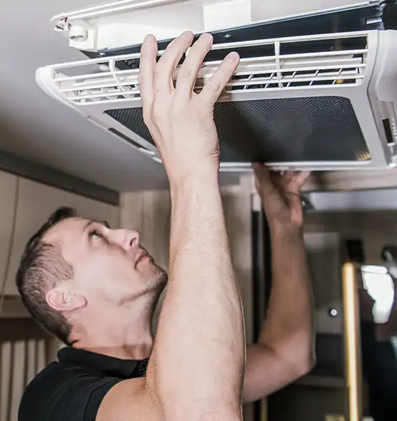  Professional Licensed And Insured Cleaners in East St. Louis, IL